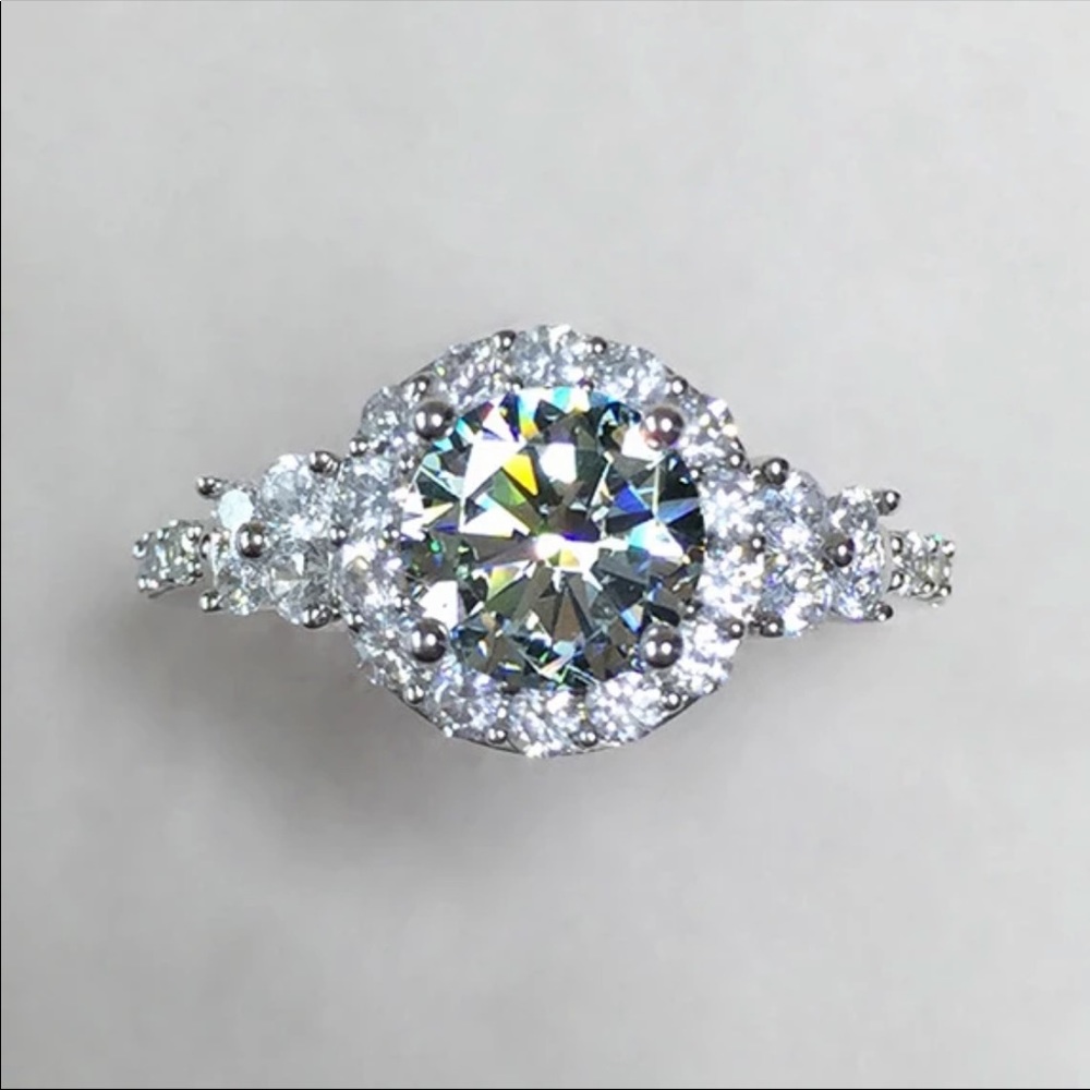 New Dainty 925 Silver Diamond Luxury Ring 💍 - Picture 2 of 5